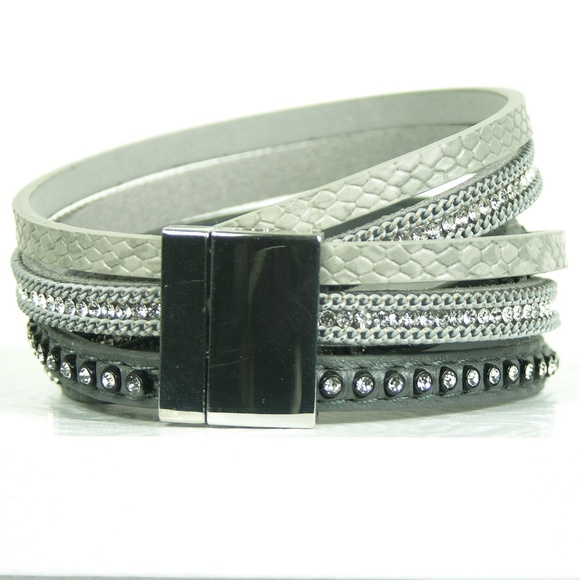 LAST ONE! Sparkling Snake Print Wrap Bracelet - Picture 2 of 8